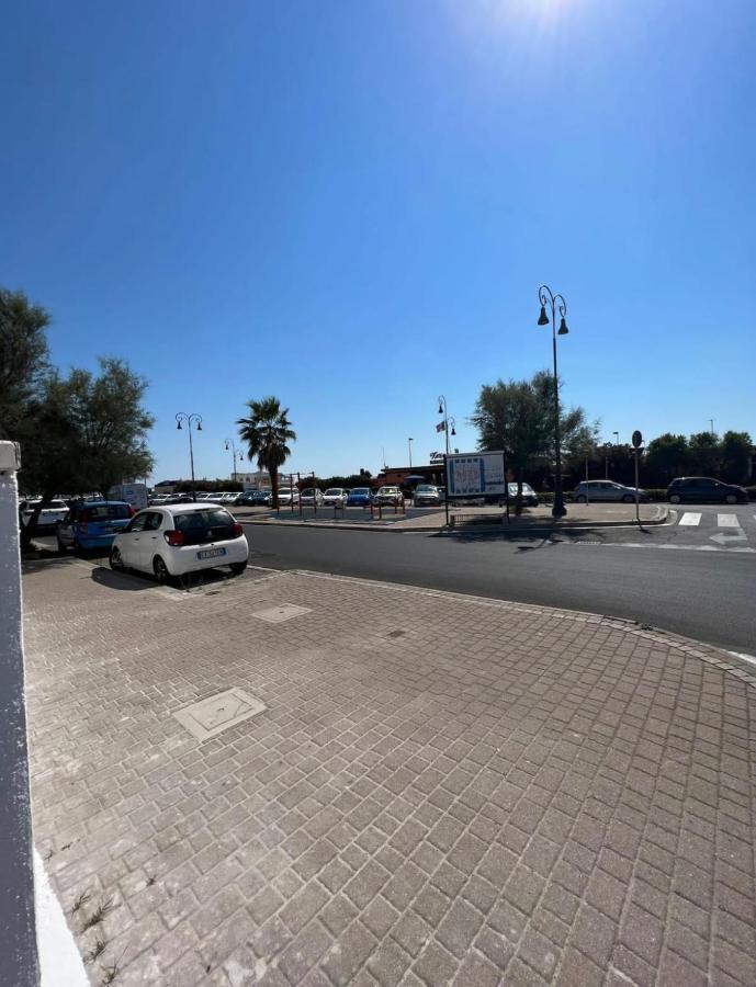 Villa Pisola Fiumicino Airport - Seafront Dış mekan fotoğraf